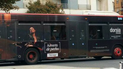 La publicidad del autobús que la EMT ha retirado.