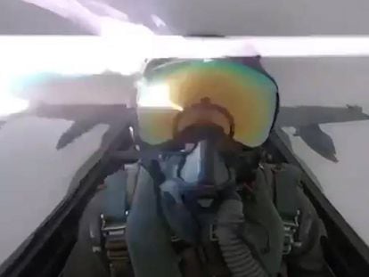 El momento en el que el rayo impacta contra el piloto.