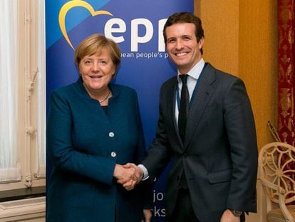 Reunión de Pablo Casado con Ángela Merkel. 