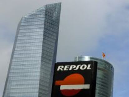 Repsol coloca 1.000 millones en bonos a ocho años