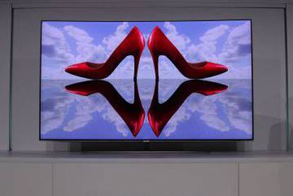 La nuevo Samsung QLED TV en la presentación en el CES.