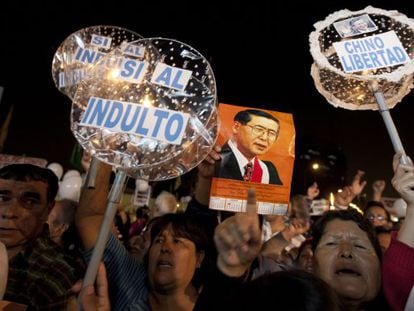 Seguidores del expresidente Fujimori, en una protesta en diciembre de 2012.