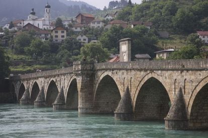 El puente de Visegrado, en Bosnia-Herzegovina, obra del siglo XVI del arquitecto Sinan.