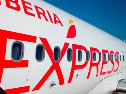 Un avión de Iberia Express, la filial lowcost de Iberia