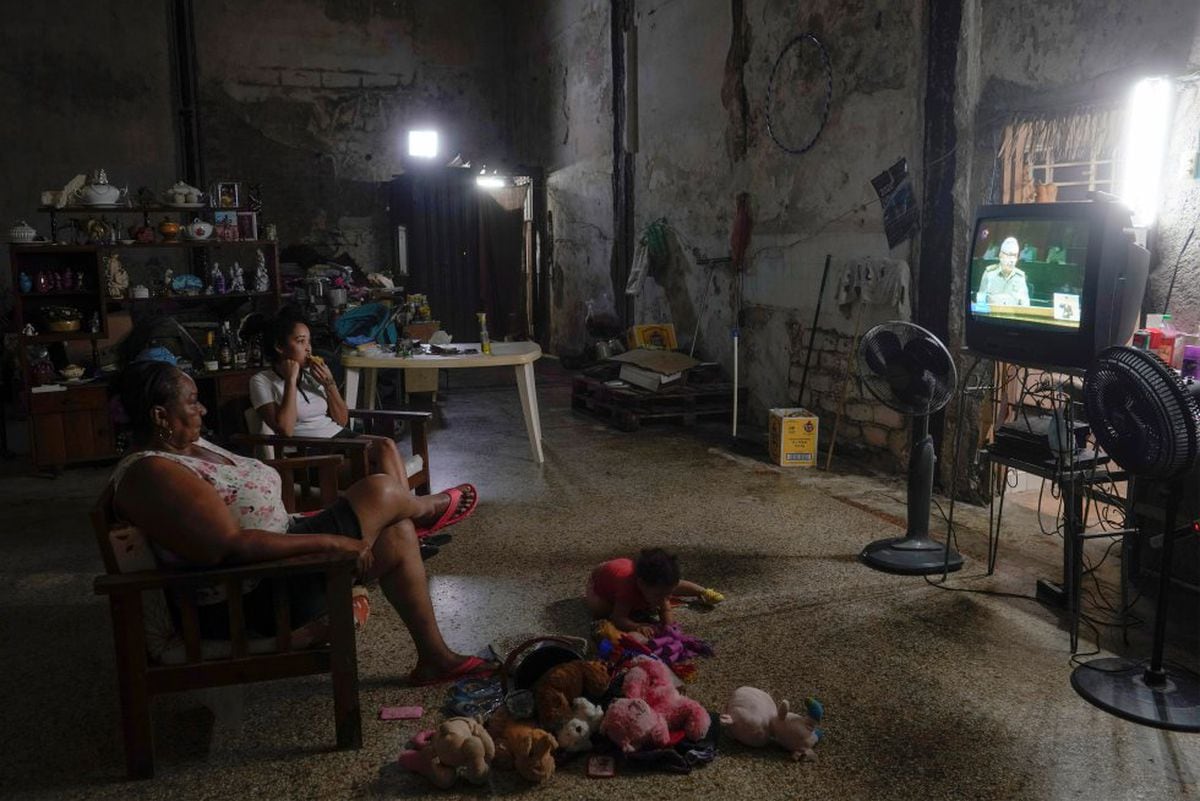 La vida sigue igual en Cuba, aunque sin Castros |  International