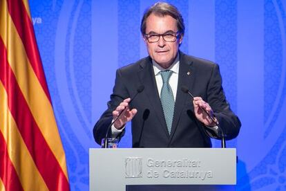 Artur Mas compareix l&#039;endem&agrave; d&#039;haver convocat les eleccions. 