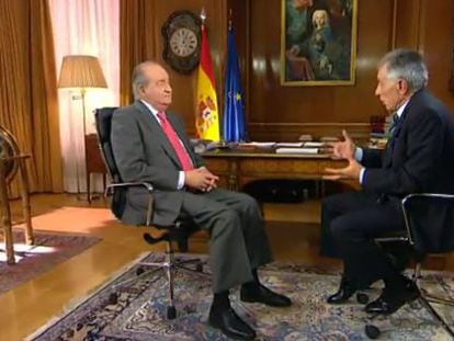 El Rey, en un momento de la entrevista con Jesús Hermida.