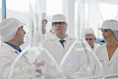 Carles Puigdemont en la inauguración de la ampliación de la fábrica de Liquats Vegetals en Girona.
