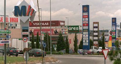 Zona comercial Equinocio, en Majadahonda (Madrid), uno de los centros de Unibail Rodamco incorporados a su Socimi.