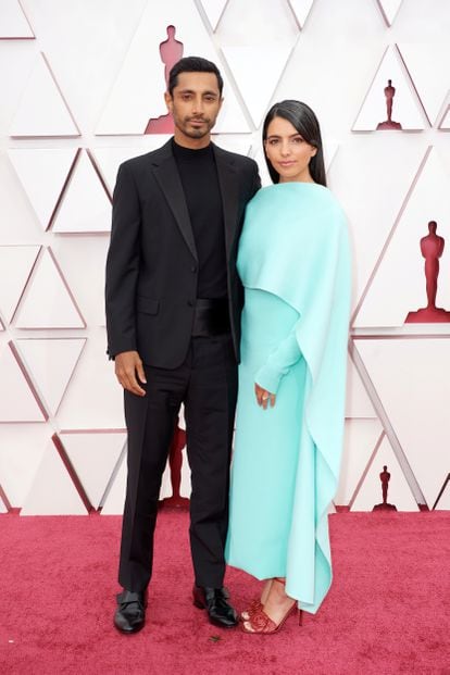 Riz Ahmed y Fatima Farheen Mirza, en los Oscar de 2021.