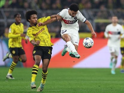 Los goleadores en Dortmund, Karim Adeyemi (izquierda) y Warren Zaire-Emery, durante el partido.