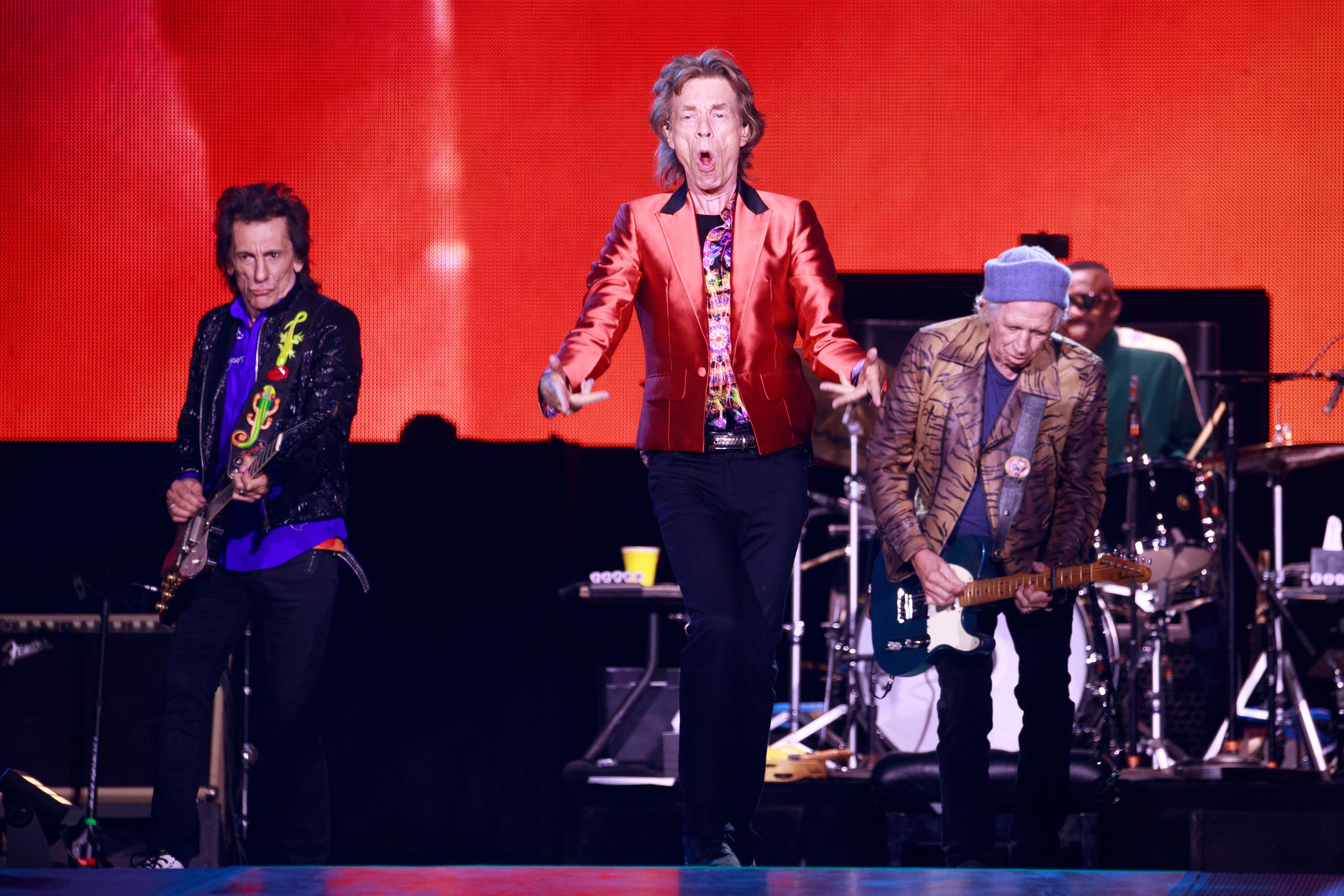 Ron Wood, Mick Jagger y Keith Richards en el concierto de los Rolling Stones en el estadio Metropolitano de Madrid en junio. 