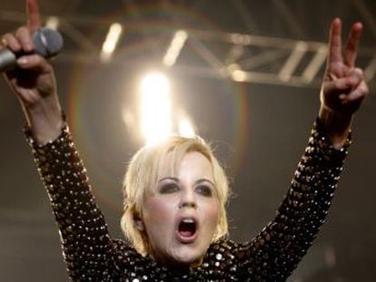 El fallecimiento súbito de la cantante de The Cranberries causa conmoción