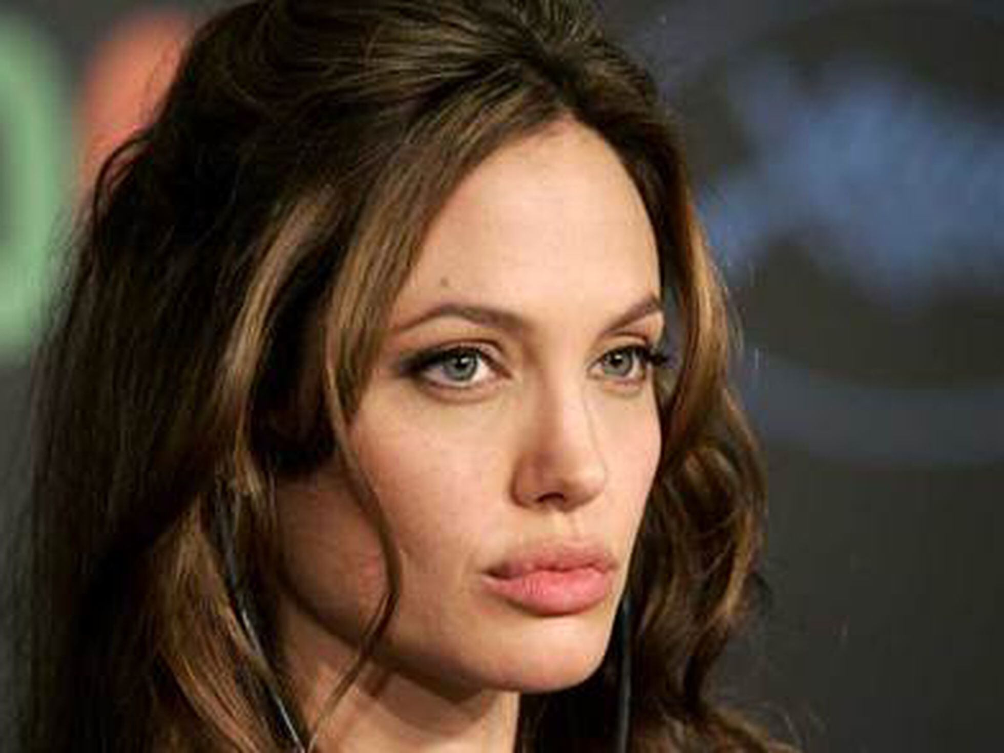 La tortuosa relación entre Angelina Jolie y su padre | Noticias de  actualidad | EL PAÍS