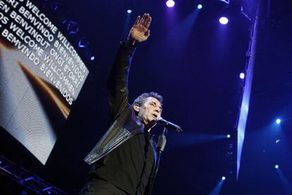 Miguel Ríos, en el Palacio de los Deportes de Granada.