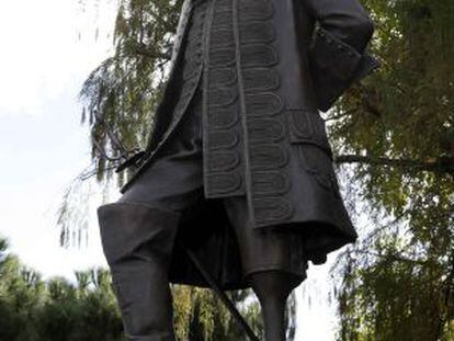 Estatua del general Blas de Lezo en la plaza de Col&oacute;n de Madrid.