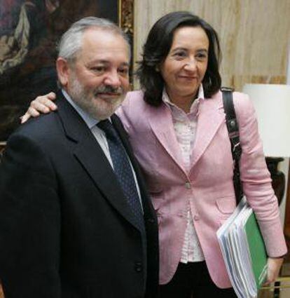Rosa Aguilar y el alcalde de Córdoba, Andrés Ocaña. 