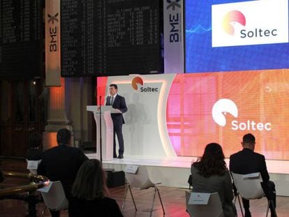 El fundador y CEO de la empresa de energías renovables Soltec Power, Raúl Morales, durante el debut en Bolsa de la compañía.