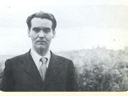 Federico García Lorca, fotografiado en los años treinta en El Cigarral.