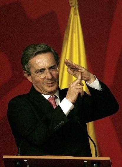 Álvaro Uribe, durante un reciente acto público en Bogotá.