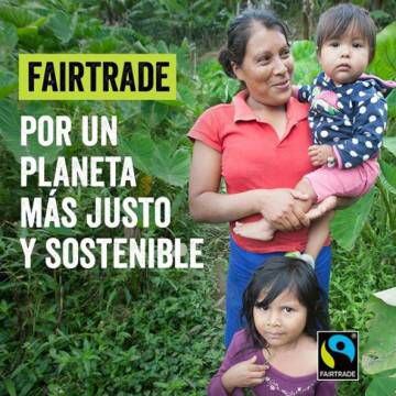 El sello Fairtrade garantiza: salario mínimo, no explotación infantil, igualdad de género, así como la reducción del impacto de la huella ecológica