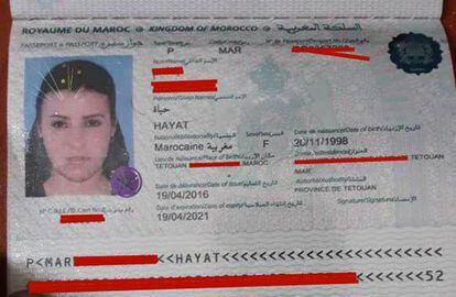 Documento de identidad de Hayat, la joven muerta por disparos de la Marina Real marroquí cuando intentaba llegar a España en una lancha.