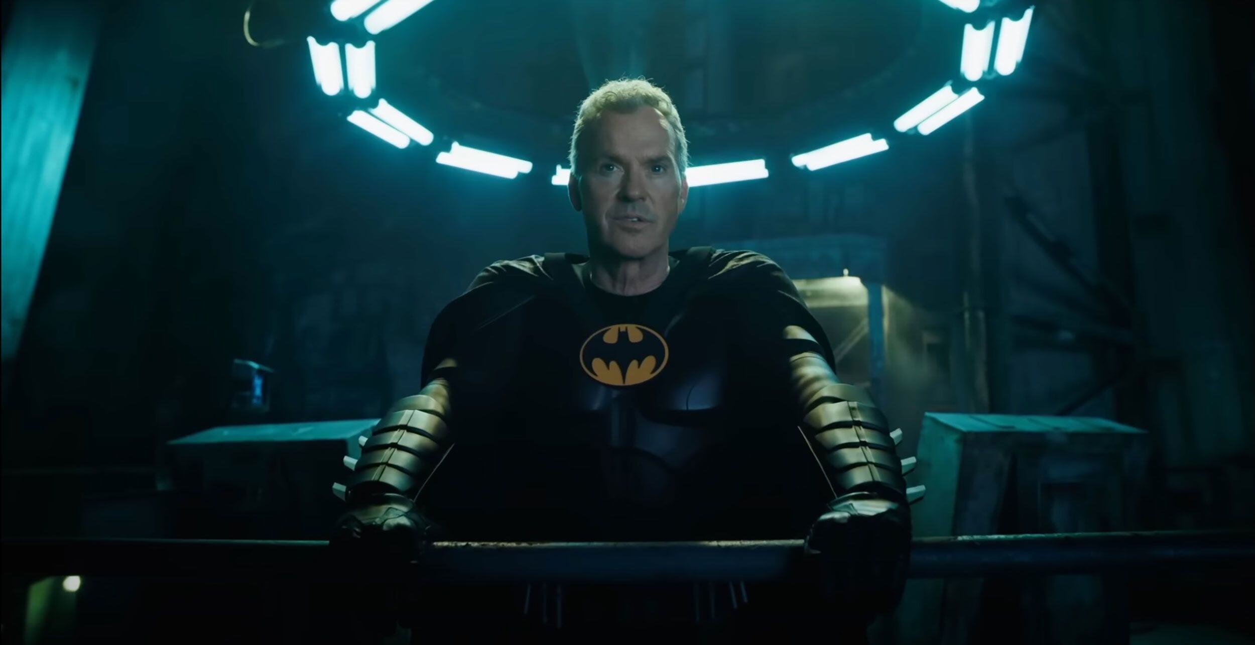 Michael Keaton resucita como Batman en 'Flash'.