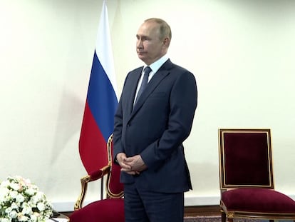 La incómoda espera de 50 segundos de Putin al presidente de Turquía