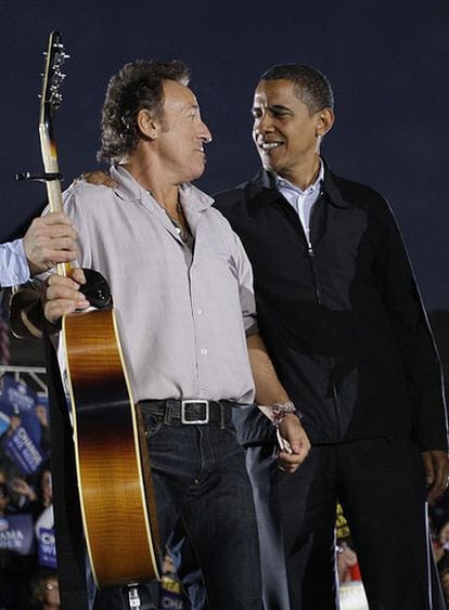 Bruce Springsteen y Barack Obama, juntos en Cleveland el pasado 2 de noviembre, cuando el músico estrenó su <i>Working on a dream.</i>