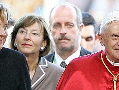 Angela Merkel y Benedicto XVI, durante una visita del Papa a Alemania en 2006.