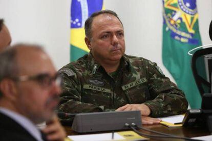Bolsonaro militariza la sanidad y desplaza a los técnicos de la gestión de la pandemia | Internacional | EL PAÍS