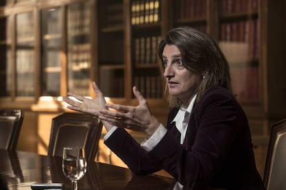 La vicepresidenta para la Transición Ecológica y el Reto Demográfico, Teresa Ribera, durante la entrevista.