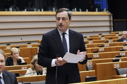 Mario Draghi durante la comparecencia de ayer en el Parlamento Europeo, en Bruselas.