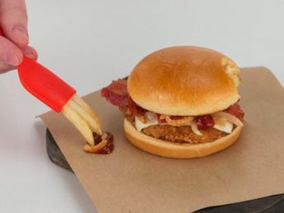 ¿Un tenedor? ¿Un  snack ? Se llama  frork  y es el terror de las salsas