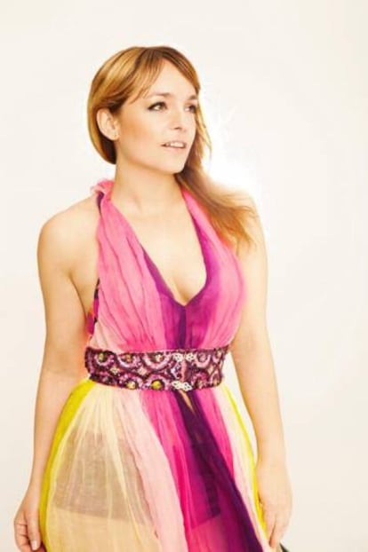 Anabel Conde en una de las imágenes promocionales de su último disco, 'Toda una mujer', publicado en 2014.