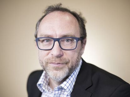  Jimmy Wales, creador de Wikipedia.