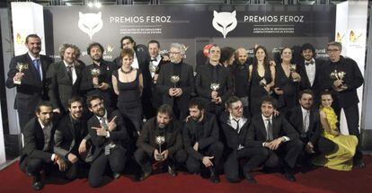 Foto de los actores de los galardonados durante la entrega de los I Premios Feroz que otorga la Asociaci&oacute;n de Informadores Cinematogr&aacute;ficos de Espa&ntilde;a, ayer en el Cine Callao