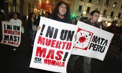 Manifestaci&oacute;n en Lima en solidaridad con las protestas antimineras de Cajamarca, el pasado 4 de julio.
