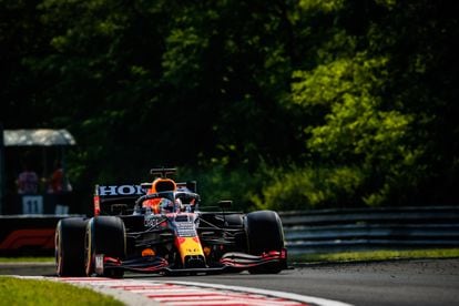Max Verstappen en acción en el Circuito Hungaroring, donde se diputará el GP de Hungría este fin de semana.