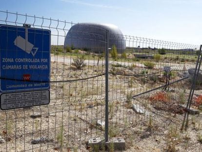 El edificio destinado al Anat&oacute;mico Forense de Madrid, en el secarral de Valdebebas.