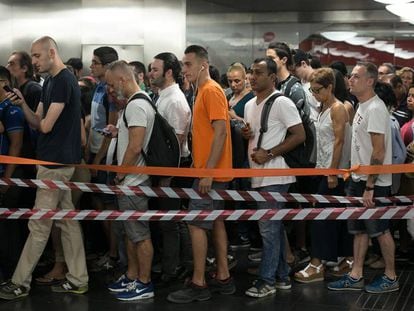 Acc&eacute;s bloquejat a l&#039;estaci&oacute; de la Sagrera, el passat dilluns.
 