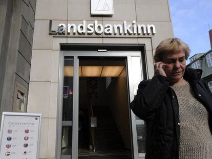 Una foto tomada en 2008 de una ofcina del Landsbanki, el segundo mayor banco del pa&iacute;s.