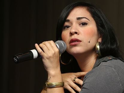 La cantante Carla Morrison, durante una conferencia de prensa en Ciudad de México.