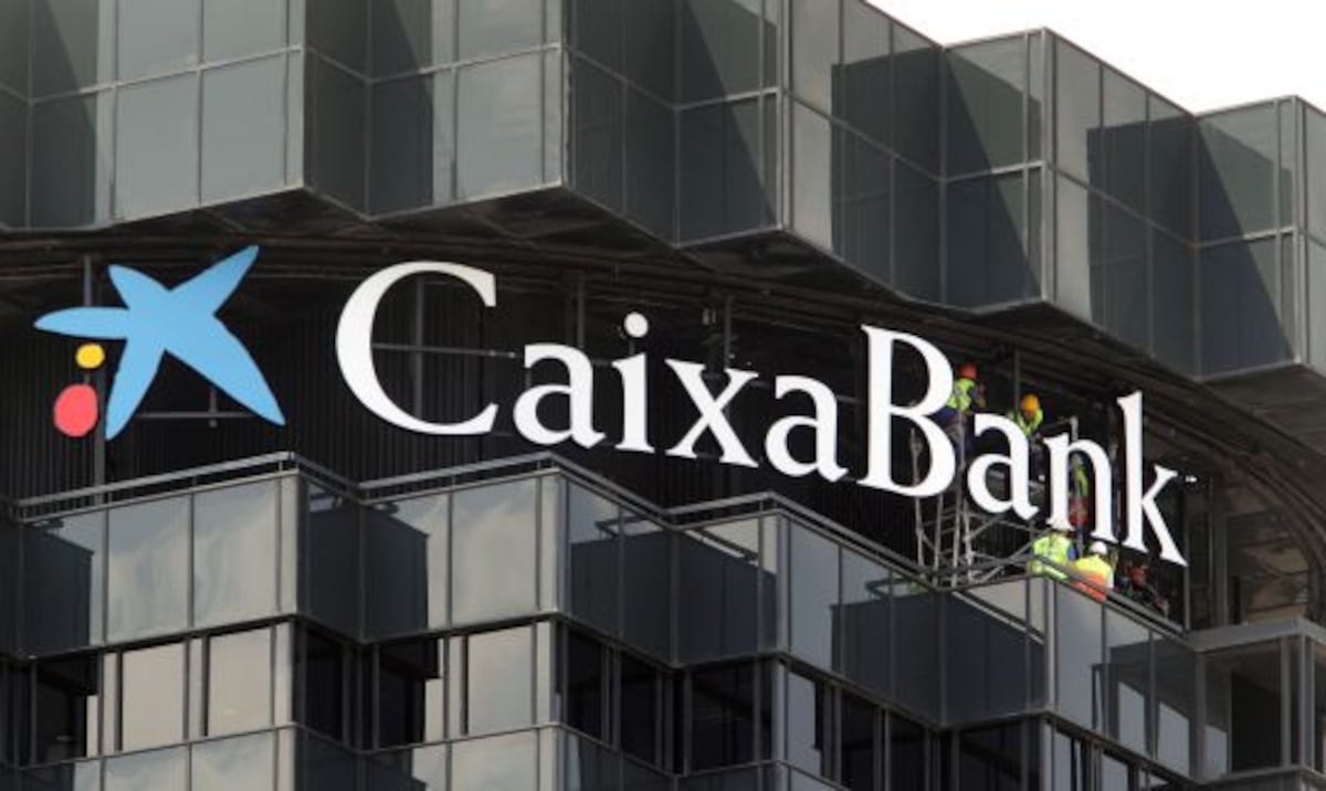 Caixabank Estudia A Fondo Las Cuentas De Banca C Vica Para Hacerse Con