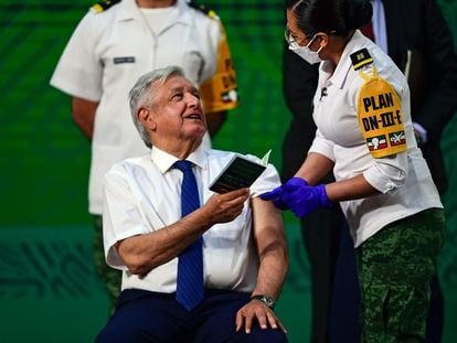 presidente Andrés Manuel López Obrador vacunado