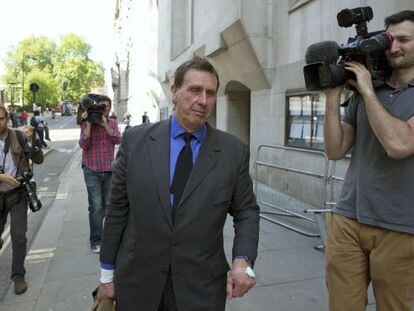 Clive Goodman, tras declarar ante el juez por el caso de las escuchas del &#039;News of the World&#039;, el 14 de mayo de 2014.