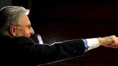 Jean-Claude Trichet, durante la conferencia de prensa posterior a la reunión del Consejo del Banco Central Europeo de ayer.