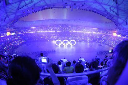 Los aros olímpicos en la inauguración de los Juegos de Pekín.