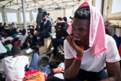 Retrato de uno de los migrantes rescatados en la cubierta del 'Aquarius', el 11 de junio de 2018.
