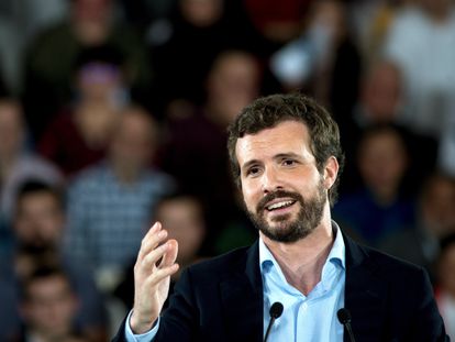 El presidente del PP, Pablo Casado, en un mitin en Ourense.